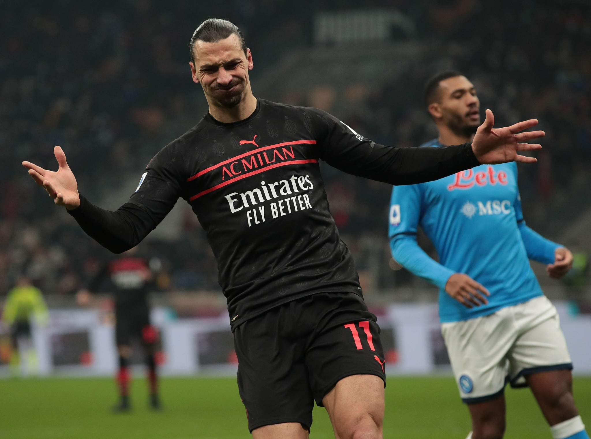 开云-关于那不勒斯训练开放日；关键时刻内部沟通引欢呼；法国杯在即；医务组通报恢复的信息