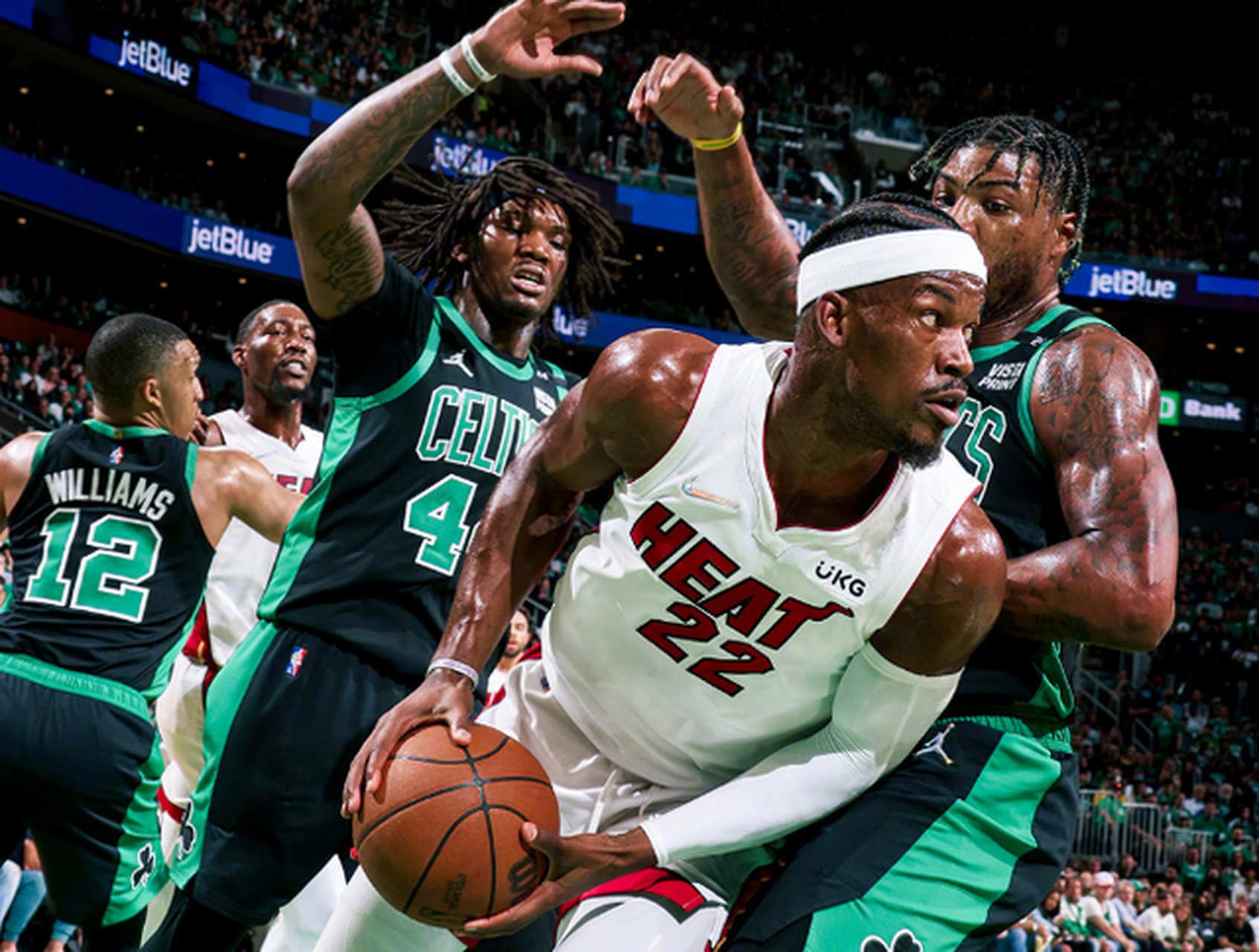 开云官网-包含窗口期波士顿凯尔特人备战中超；绝杀压哨细节曝光；目标明确；年轻球员得到机会的词条