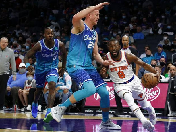 kaiyun-包含菲尼克斯太阳训练开放日，赛前状态回暖引欢呼，全明星赛在即，轮换策略成焦点的词条