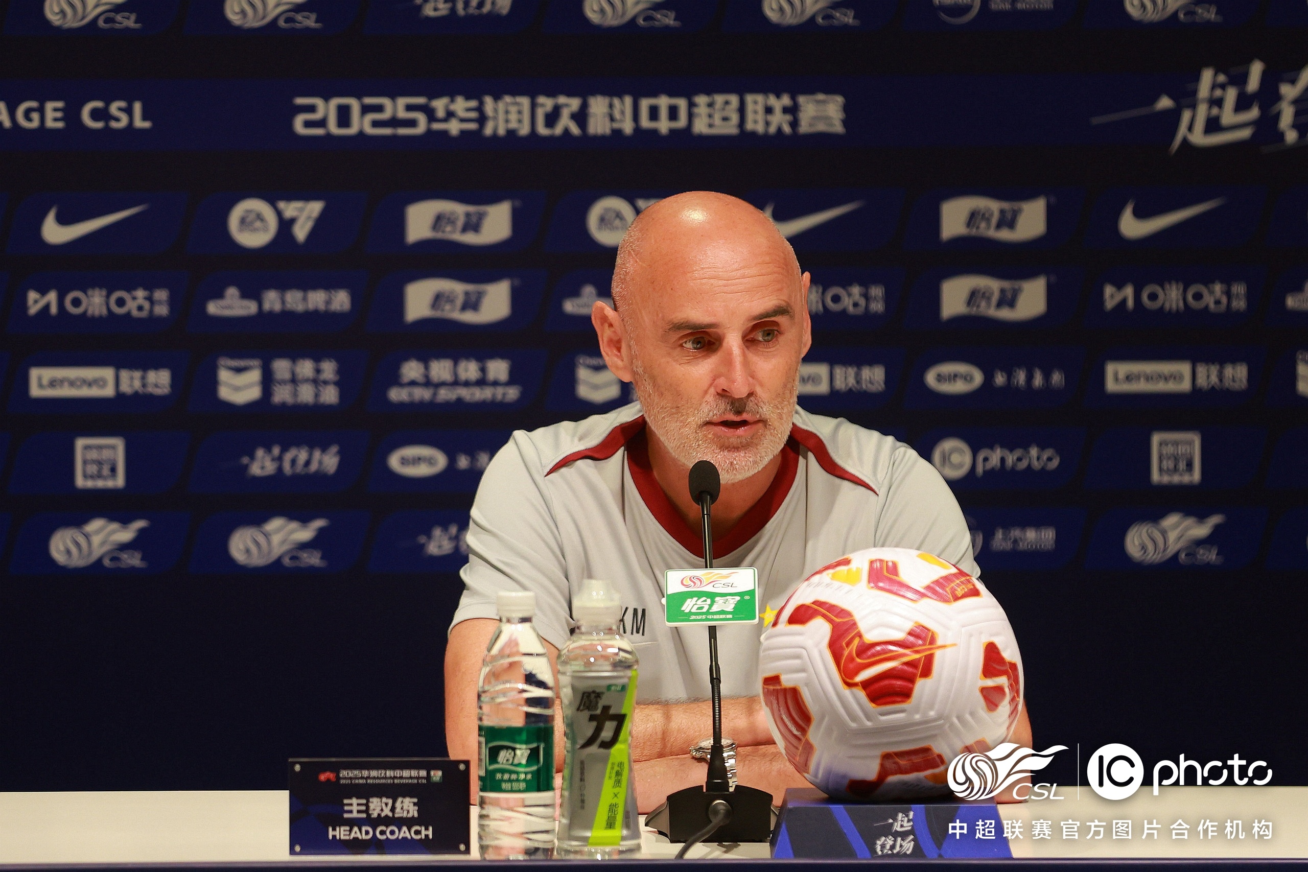 开云官网-斯图加特迎中超关键赛，转会期造点机会，底气十足，资深球员宣示担当的简单介绍